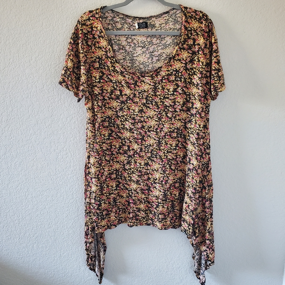Volcom floral asymmetrical tunic top